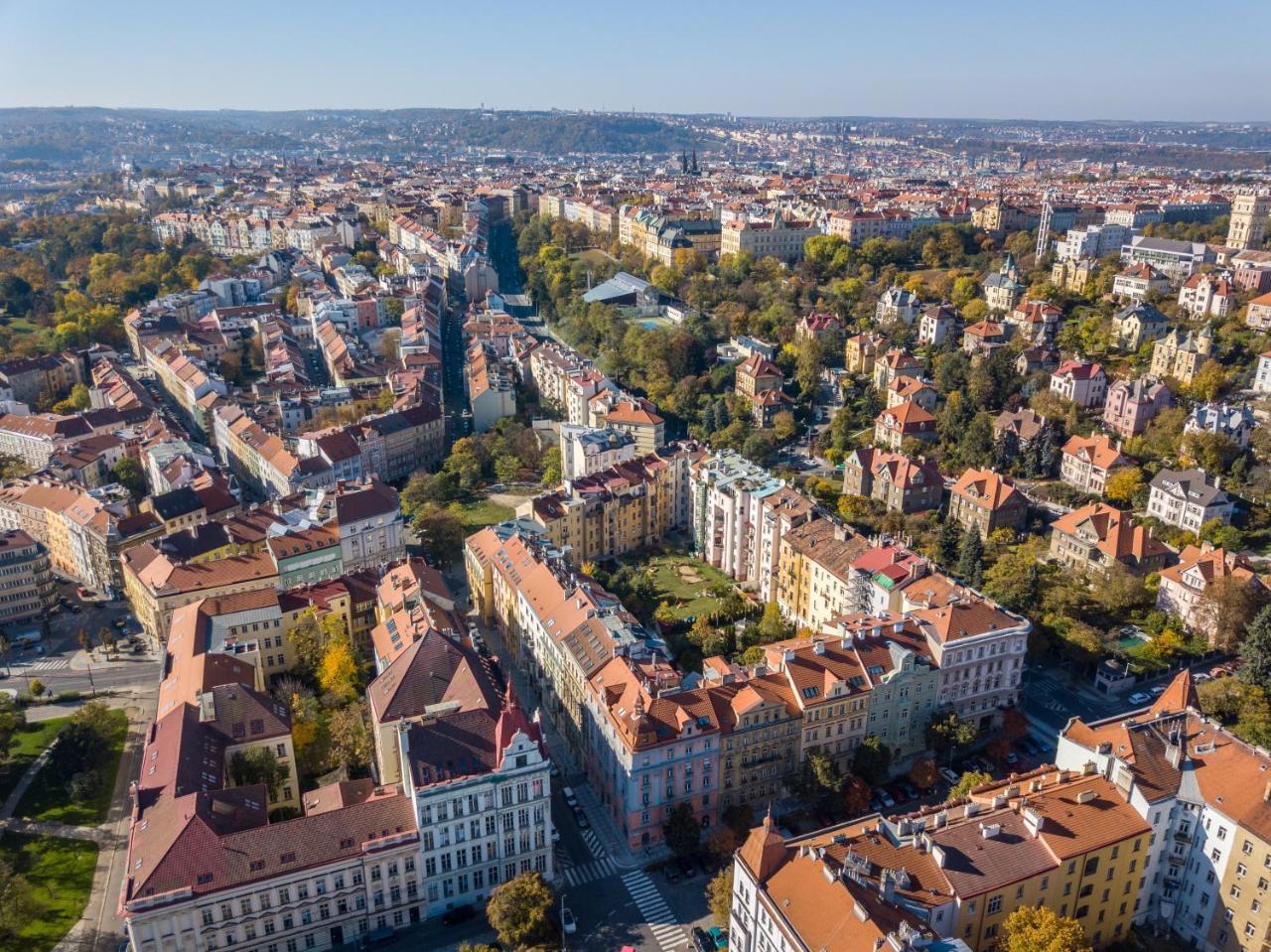 Downtown Suites Jugoslavska Praha Bagian luar foto